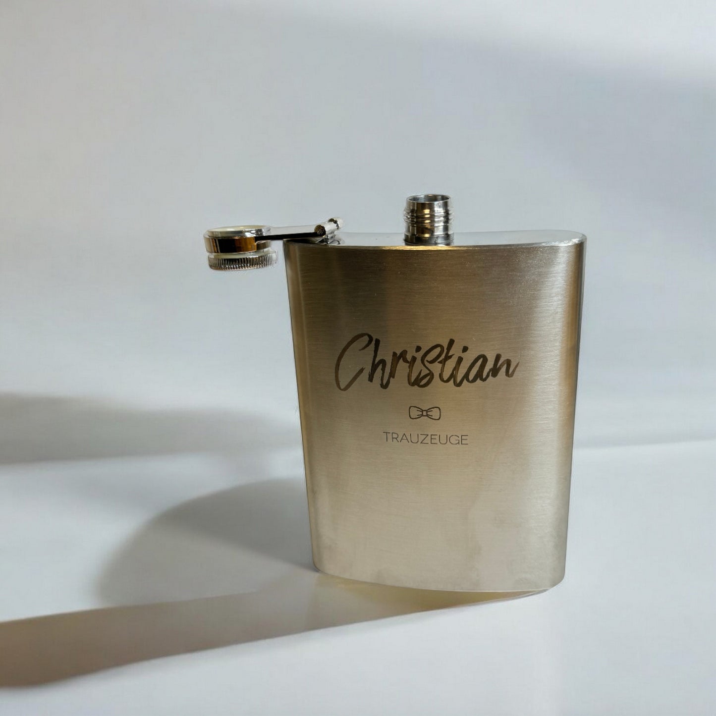 Personalisierter Flachmann mit Gravur 237 ml 8 oz Edelstahl individuell Name oder Anlass