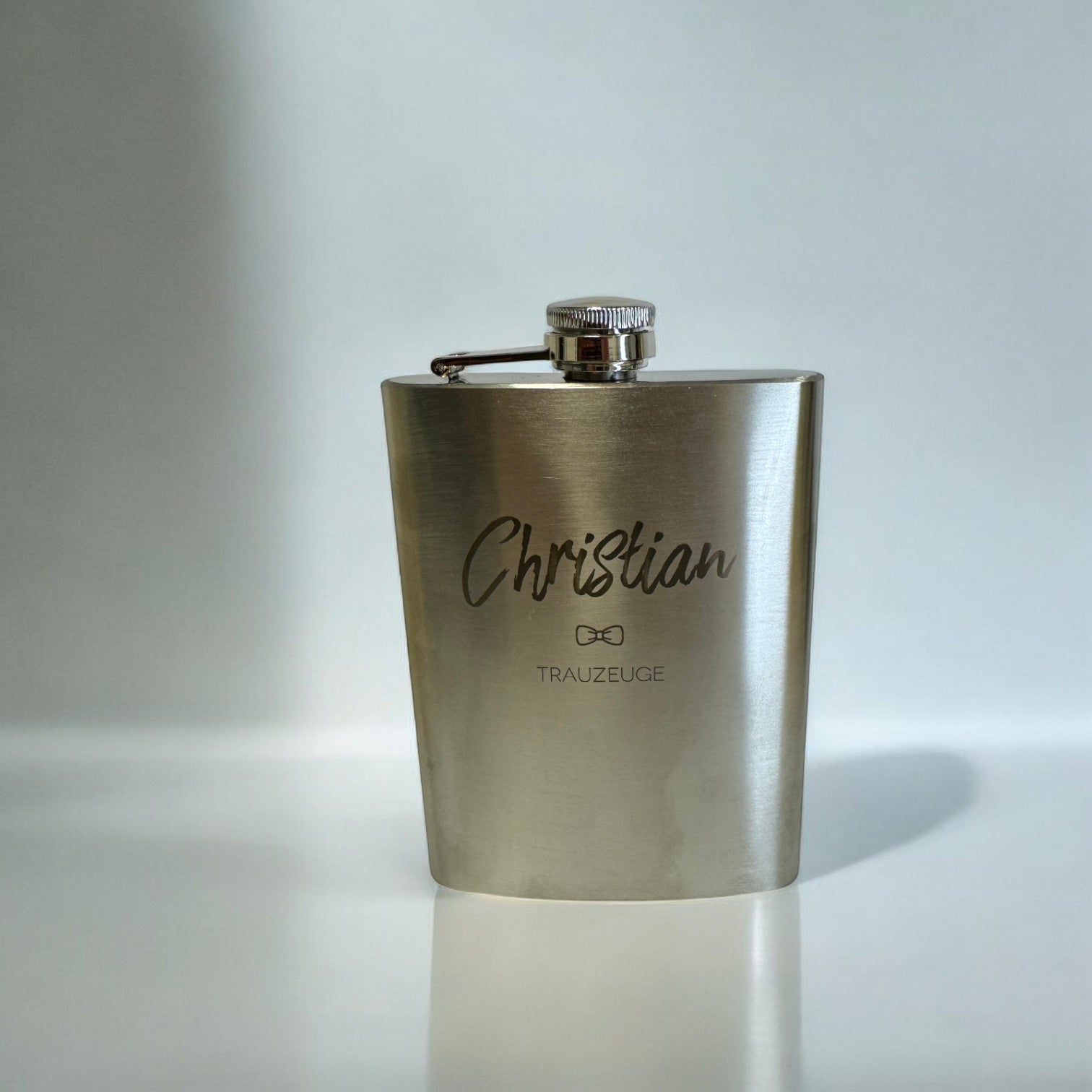 Personalisierter Flachmann mit Gravur 237 ml 8 oz Edelstahl individuell Name oder Anlass